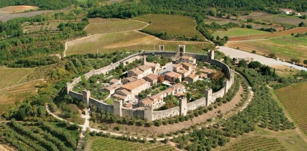 veduta aerea di Monteriggioni